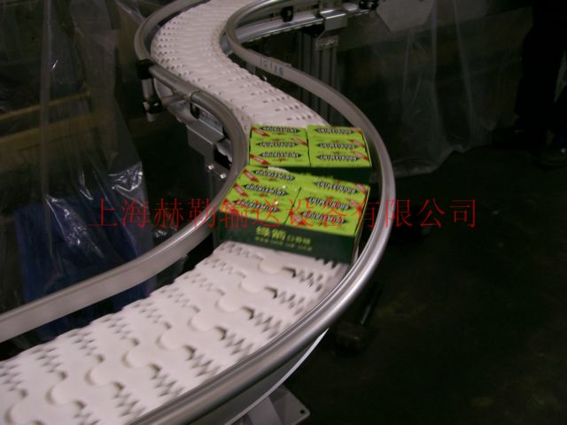 柔性鏈板能停止高精度的運動，其各鏈節(jié)的磨損伸長平均，能保持十分高的運動精度。